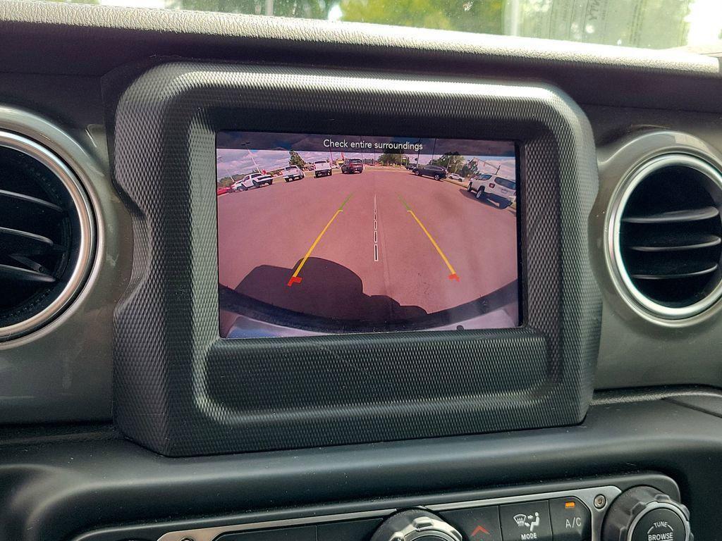used 2021 Jeep Wrangler Unlimited car, priced at $27,975