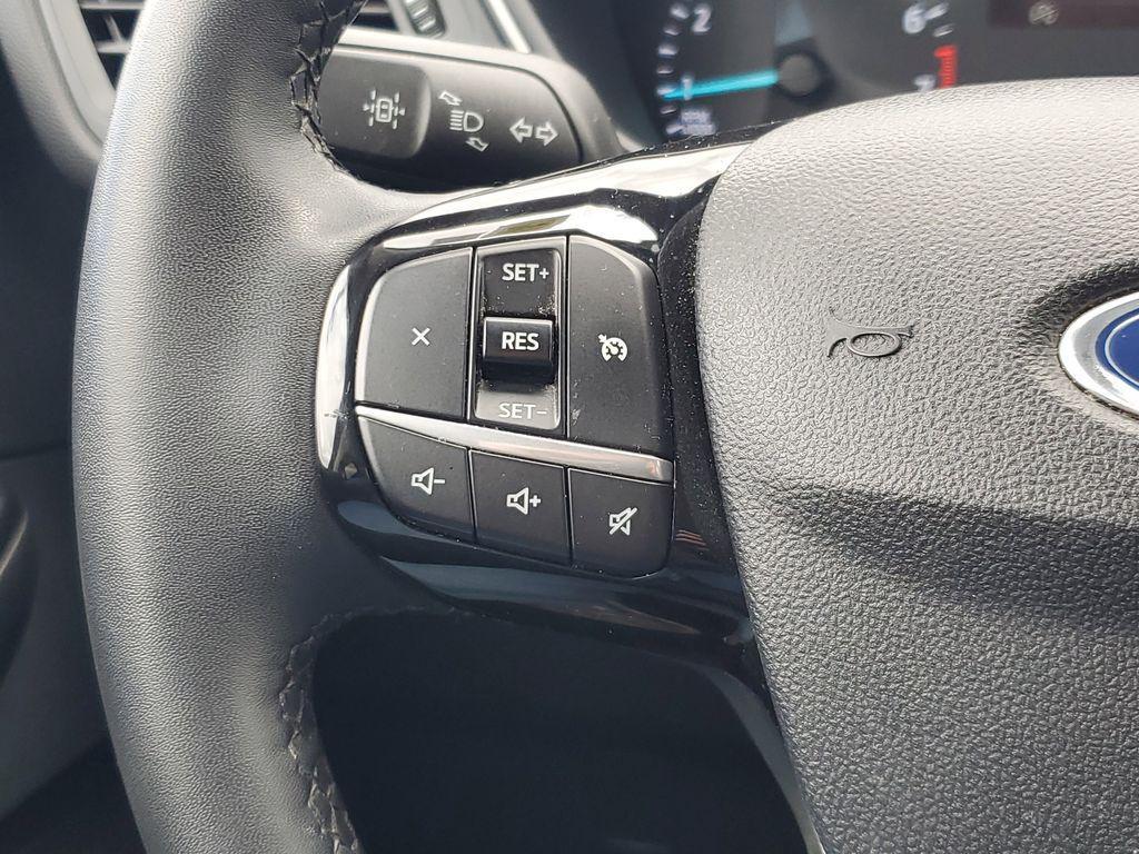 used 2022 Ford Escape car, priced at $17,900