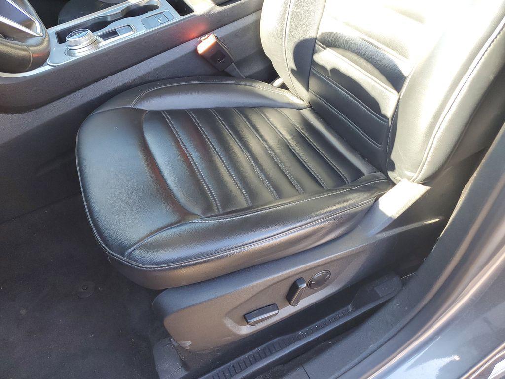 used 2023 Ford Edge car, priced at $20,987