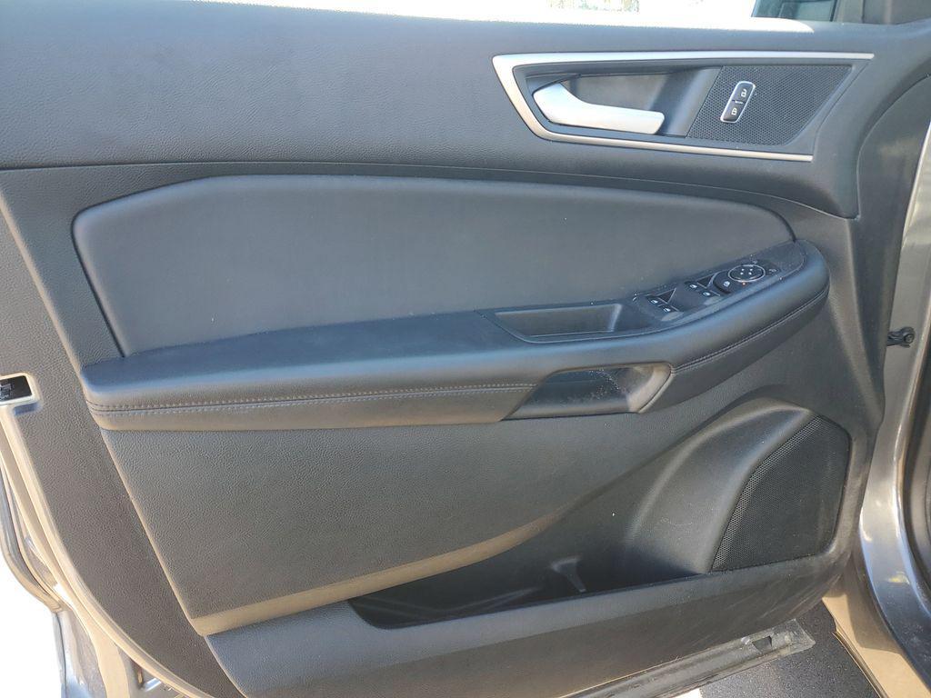 used 2023 Ford Edge car, priced at $20,987