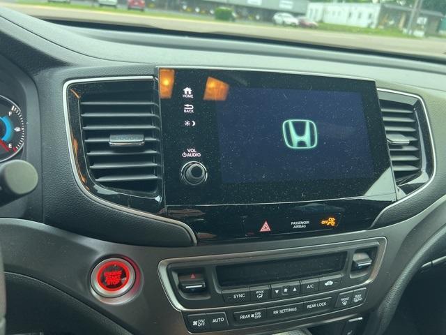 used 2022 Honda Pilot car, priced at $31,555