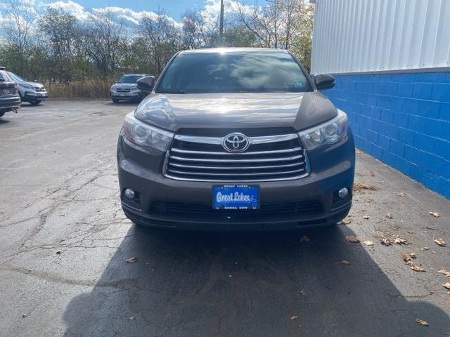 used 2015 Toyota Highlander car, priced at $18,755