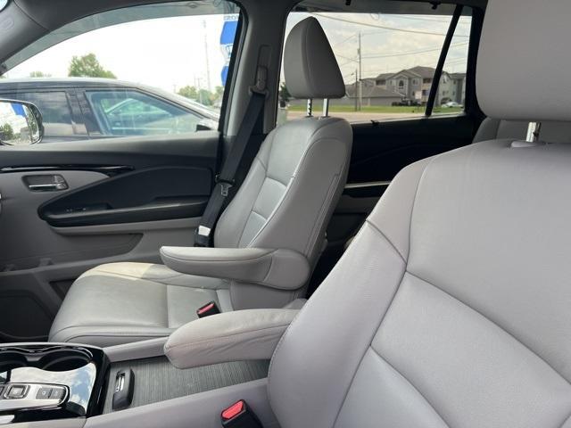 used 2021 Honda Pilot car, priced at $25,855