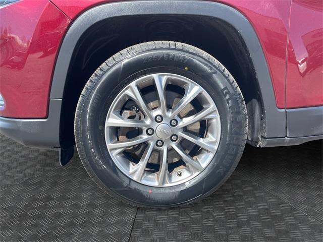 used 2019 Jeep Cherokee car, priced at $16,855