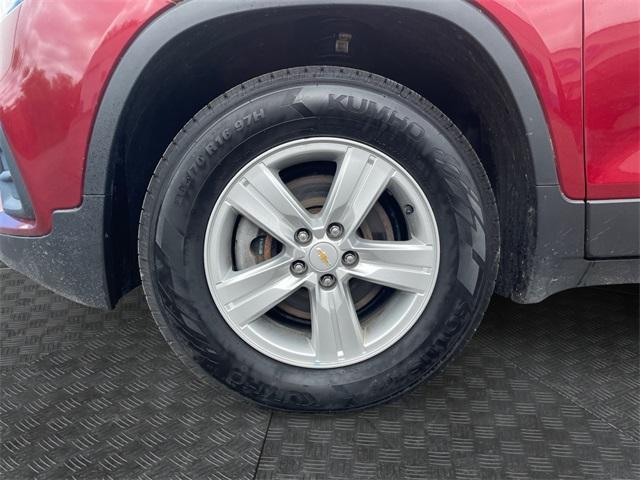 used 2021 Chevrolet Trax car, priced at $17,422