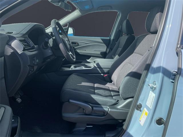 new 2025 Honda Ridgeline car, priced at $44,355