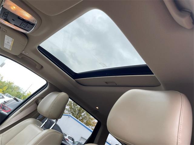used 2017 Jeep Grand Cherokee car, priced at $16,922