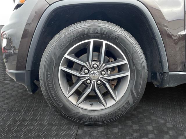 used 2017 Jeep Grand Cherokee car, priced at $16,922
