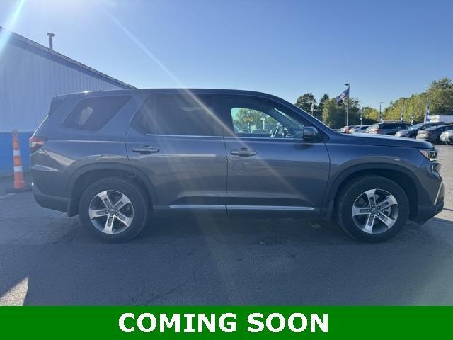 used 2023 Honda Pilot car, priced at $36,988