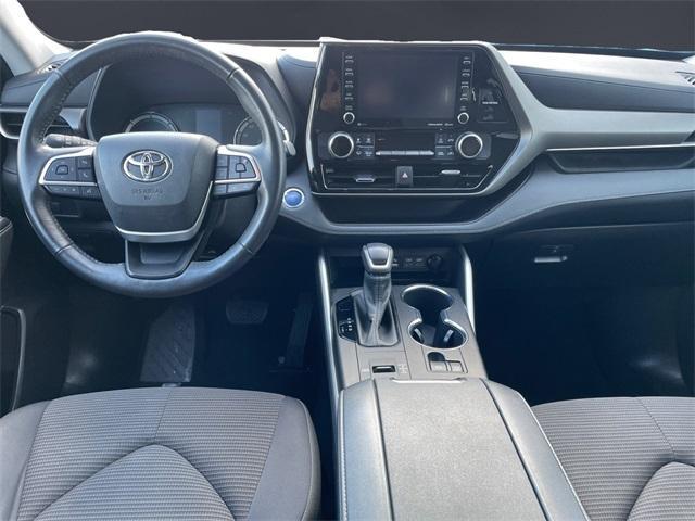 used 2022 Toyota Highlander Hybrid car, priced at $35,122