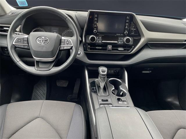 used 2022 Toyota Highlander car, priced at $32,988