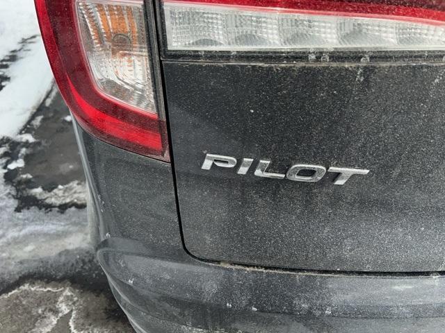 used 2021 Honda Pilot car, priced at $27,955