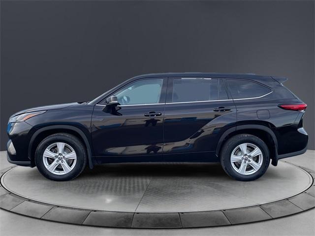 used 2022 Toyota Highlander car, priced at $28,788