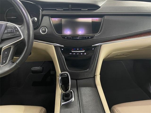 used 2017 Cadillac XT5 car, priced at $18,388
