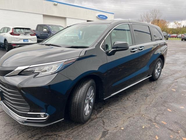 used 2022 Toyota Sienna car, priced at $41,722