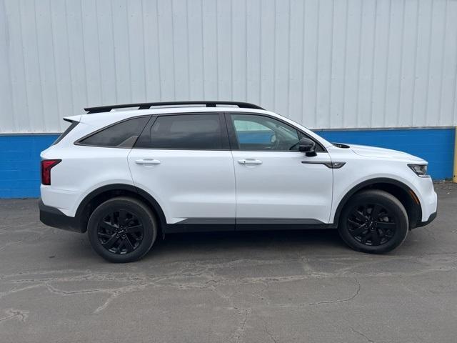 used 2023 Kia Sorento car, priced at $29,955