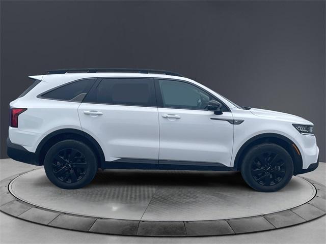 used 2023 Kia Sorento car, priced at $27,822