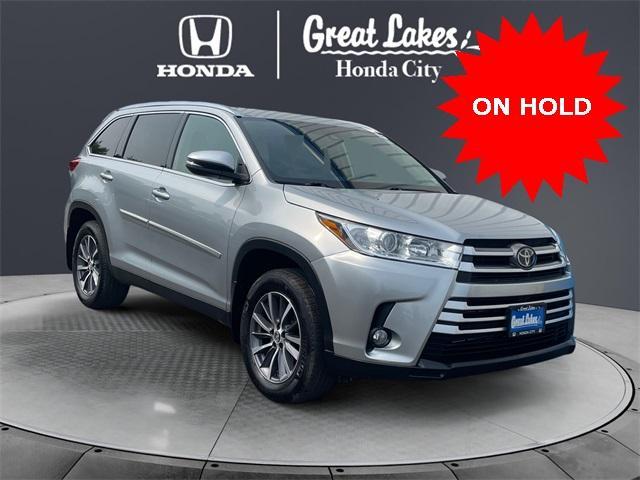 used 2019 Toyota Highlander car, priced at $27,488