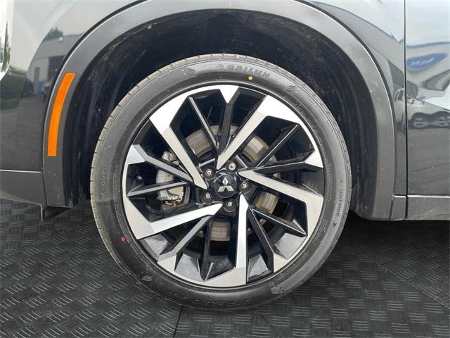 used 2023 Mitsubishi Outlander car, priced at $24,855