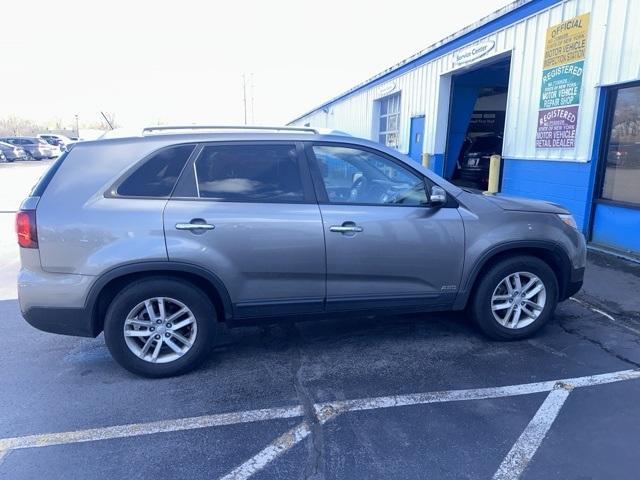 used 2014 Kia Sorento car, priced at $7,222