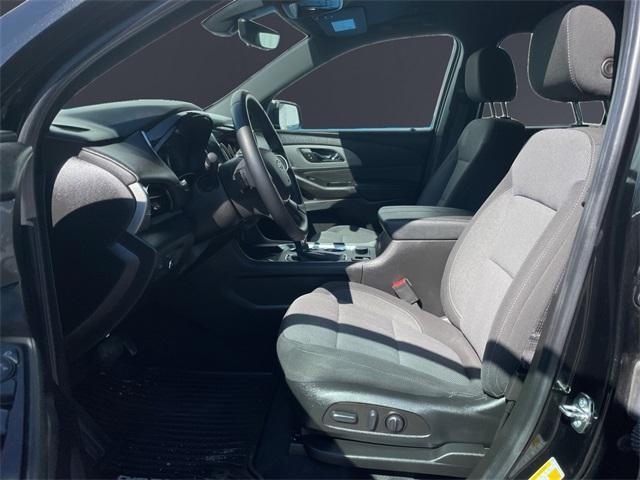 used 2023 Chevrolet Traverse car, priced at $31,355