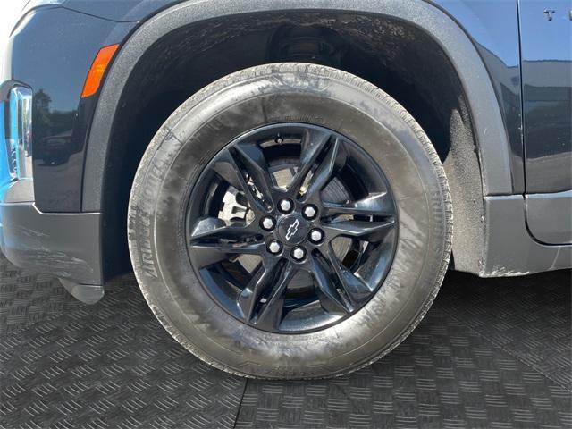 used 2023 Chevrolet Traverse car, priced at $31,355