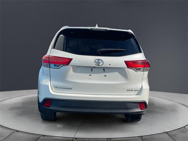 used 2018 Toyota Highlander car, priced at $23,122