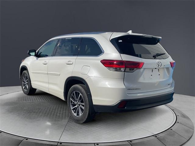 used 2018 Toyota Highlander car, priced at $23,122