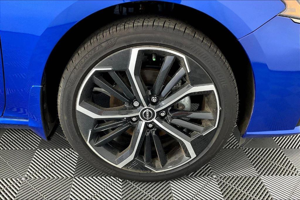 new 2025 Nissan Altima car, priced at $30,000