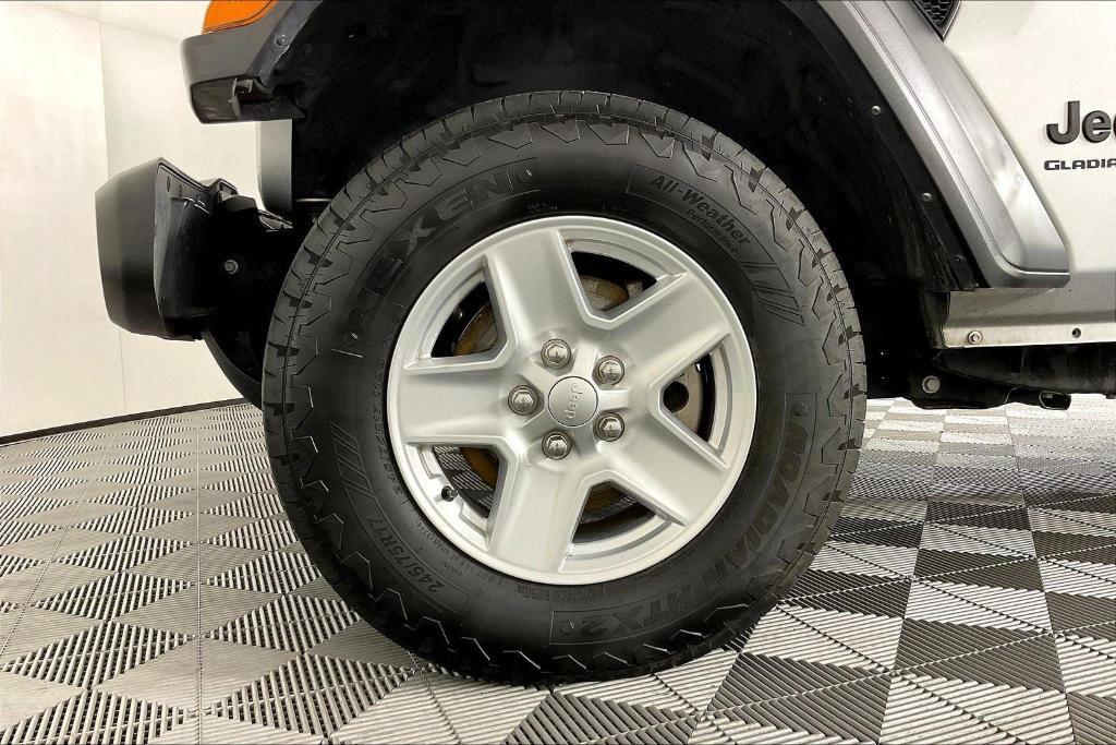 used 2023 Jeep Gladiator car, priced at $30,331