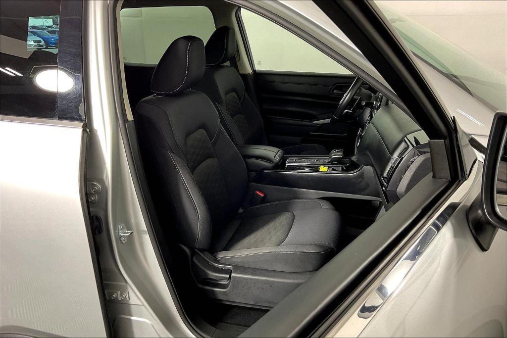used 2024 Nissan Pathfinder car, priced at $29,957