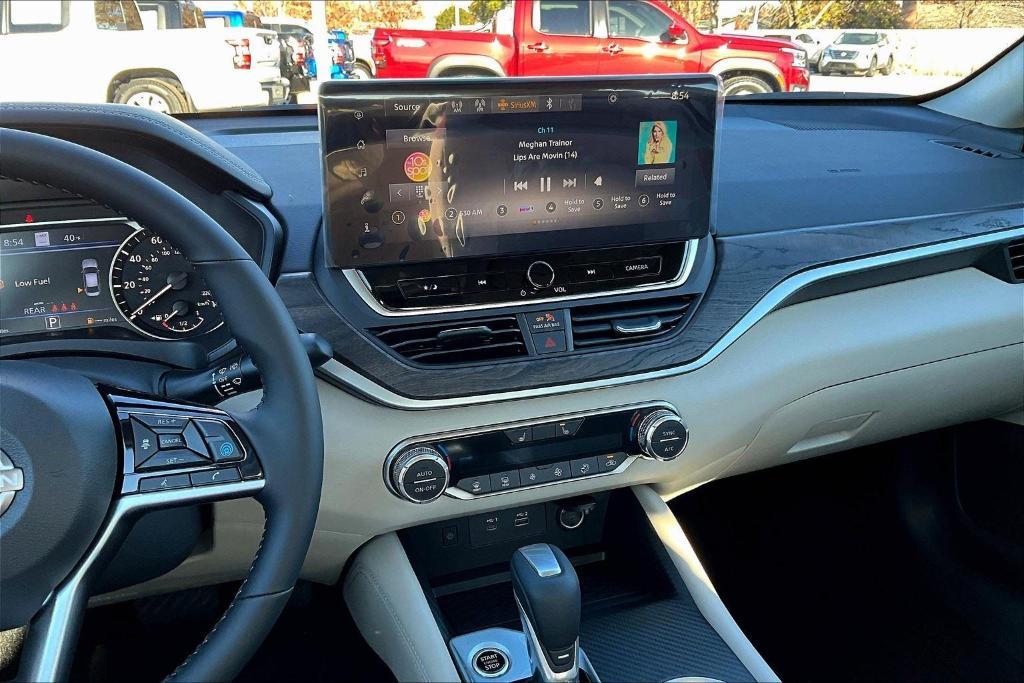 new 2025 Nissan Altima car, priced at $31,184