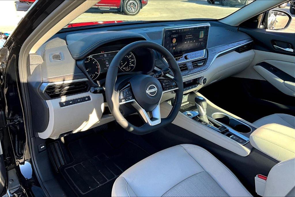 new 2025 Nissan Altima car, priced at $31,184