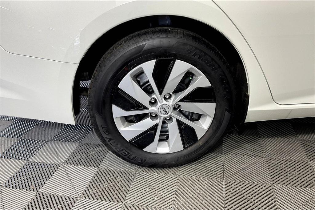 new 2025 Nissan Altima car, priced at $26,500