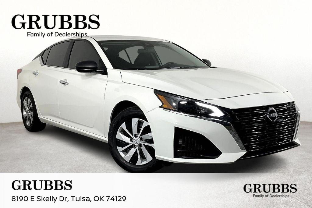 new 2025 Nissan Altima car, priced at $25,332