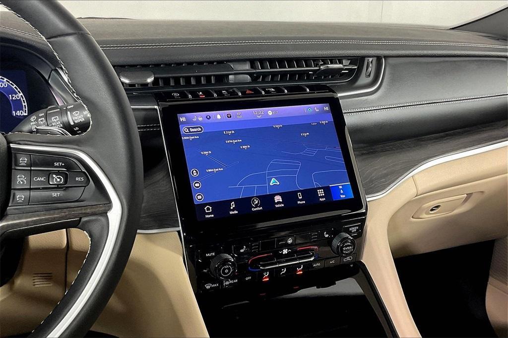 used 2024 Jeep Grand Cherokee car, priced at $39,524
