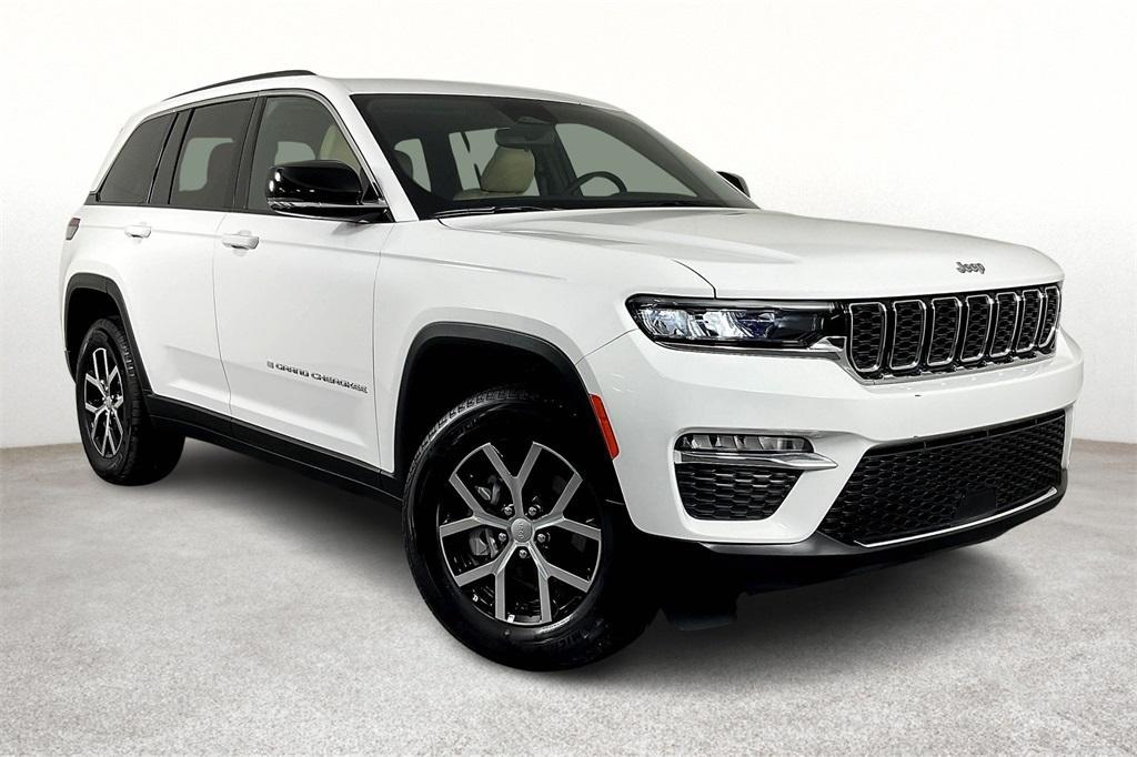 used 2024 Jeep Grand Cherokee car, priced at $39,524