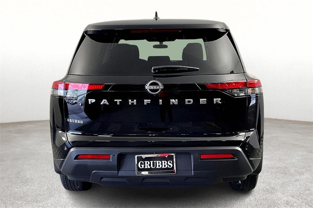 new 2025 Nissan Pathfinder car, priced at $40,450