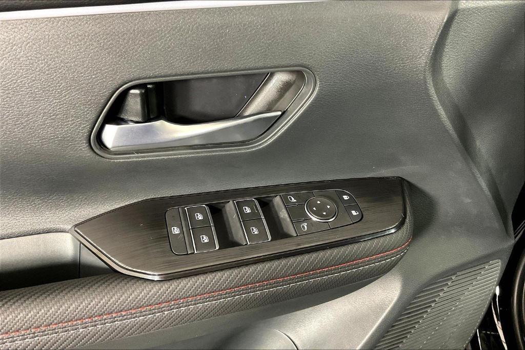 new 2025 Nissan Kicks car, priced at $26,161
