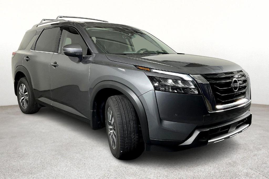 new 2025 Nissan Pathfinder car, priced at $44,121