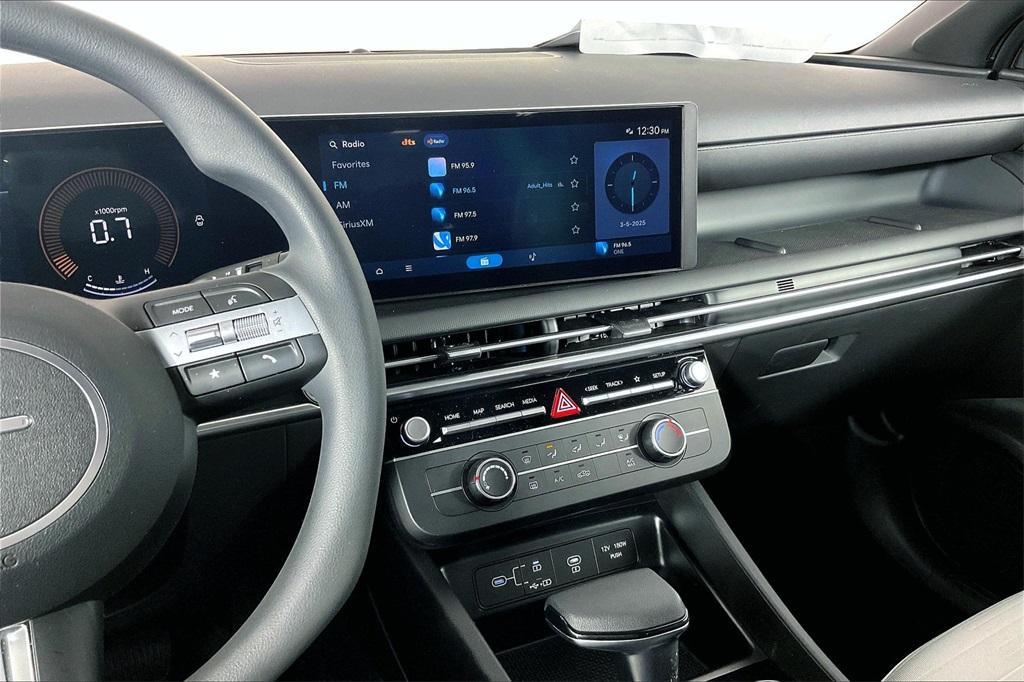 used 2025 Hyundai SANTA CRUZ car, priced at $32,500
