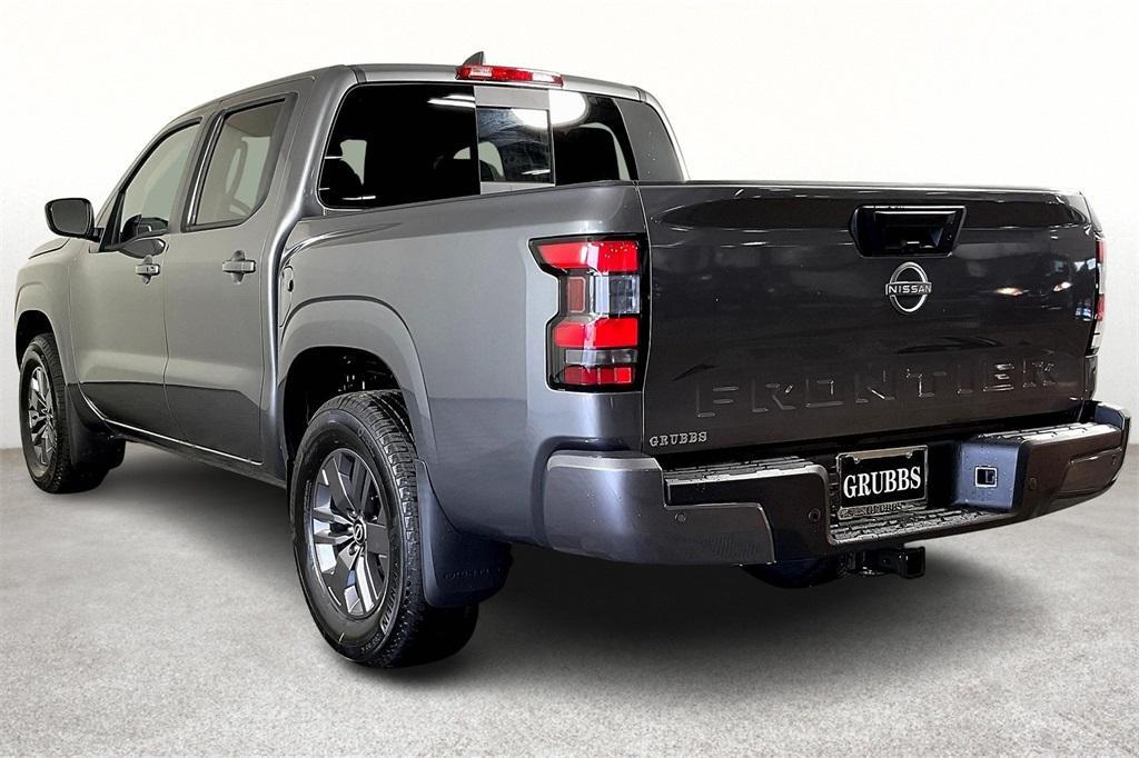 new 2025 Nissan Frontier car, priced at $39,925