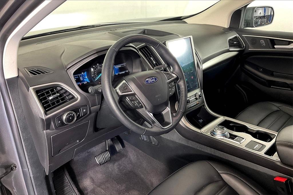 used 2024 Ford Edge car, priced at $27,506