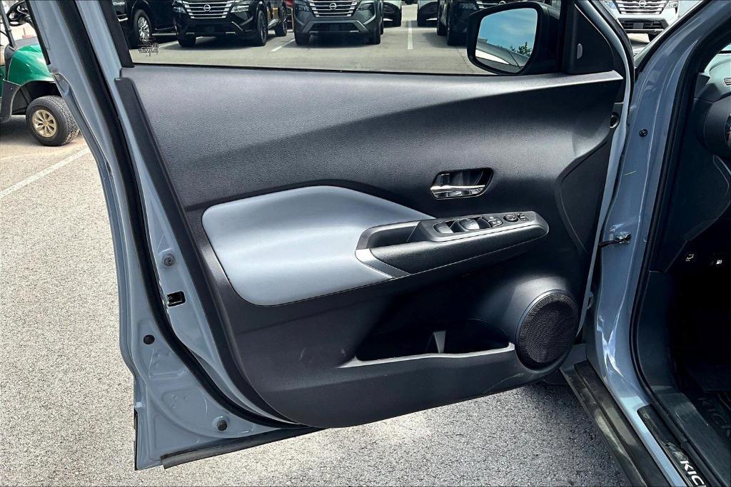 new 2024 Nissan Kicks car, priced at $29,660