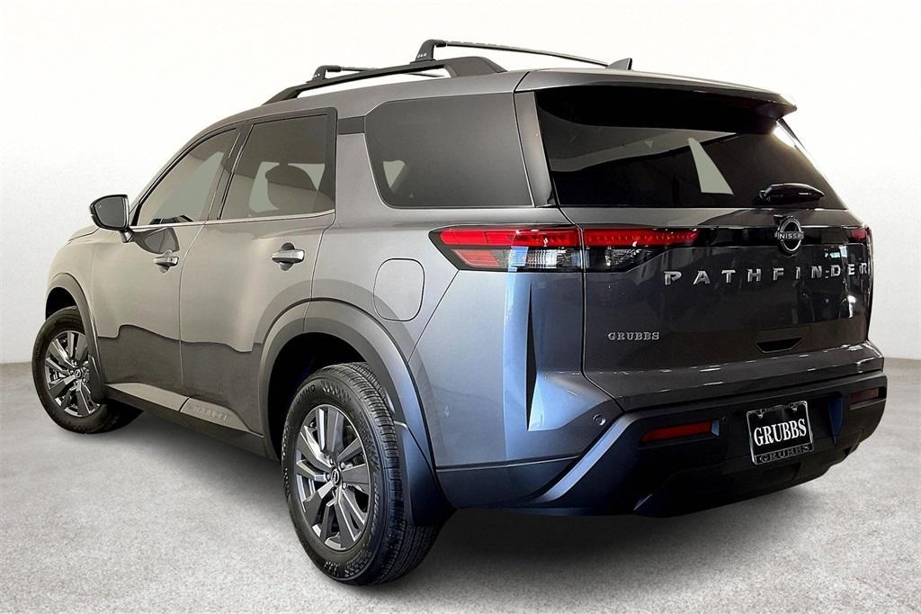 new 2025 Nissan Pathfinder car, priced at $38,912