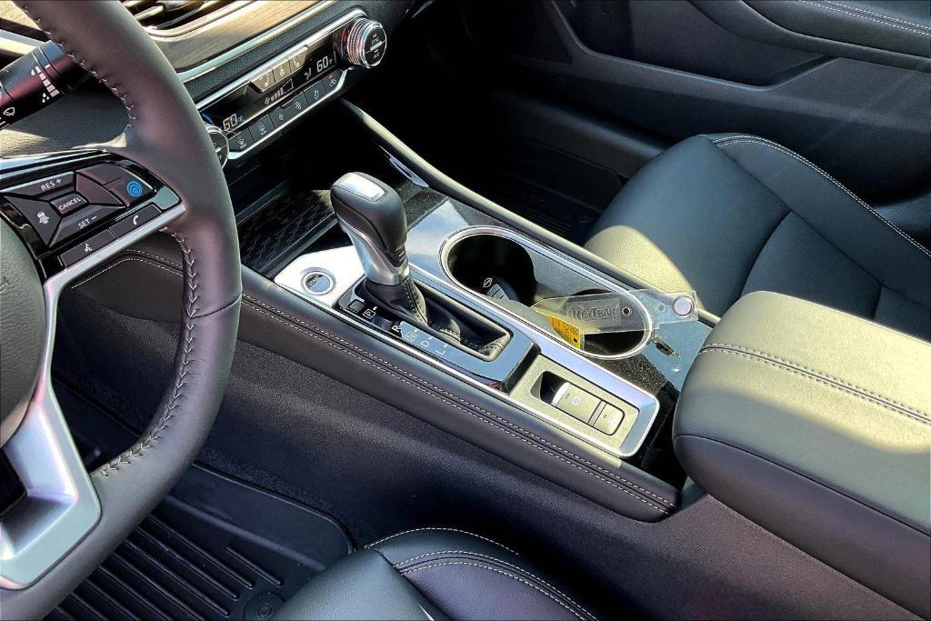 new 2025 Nissan Altima car, priced at $35,601