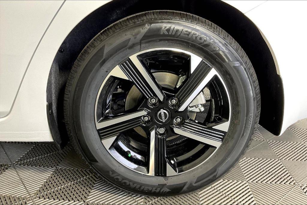 new 2025 Nissan Sentra car, priced at $23,715