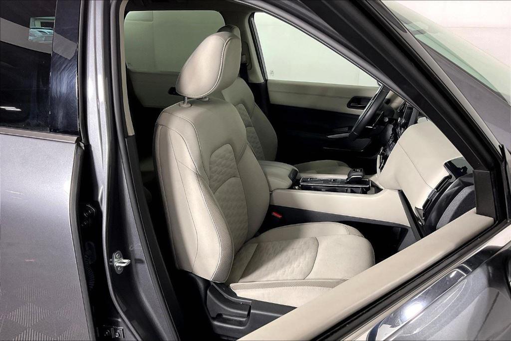 used 2024 Nissan Pathfinder car, priced at $30,177