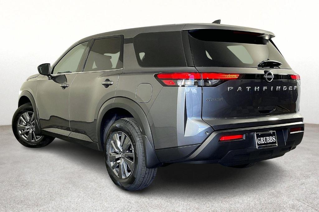 new 2025 Nissan Pathfinder car, priced at $37,819