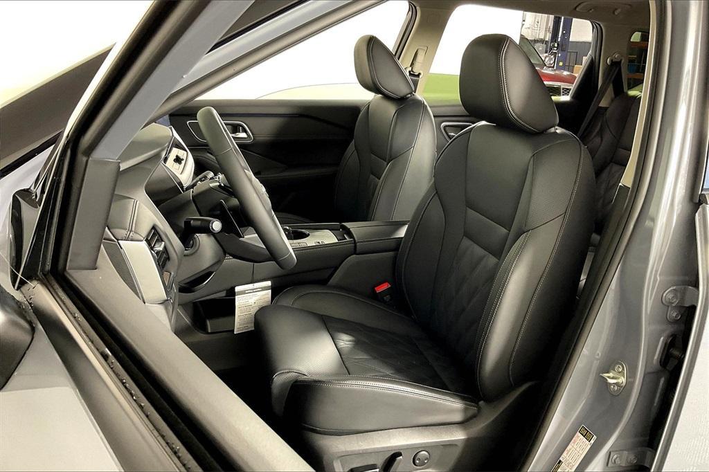 new 2025 Nissan Rogue car, priced at $41,624